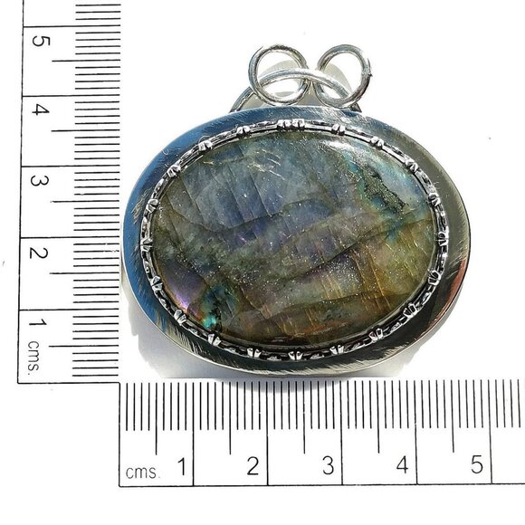 Rainbow Blue Labradorite Pendant - Picture 6 of 6